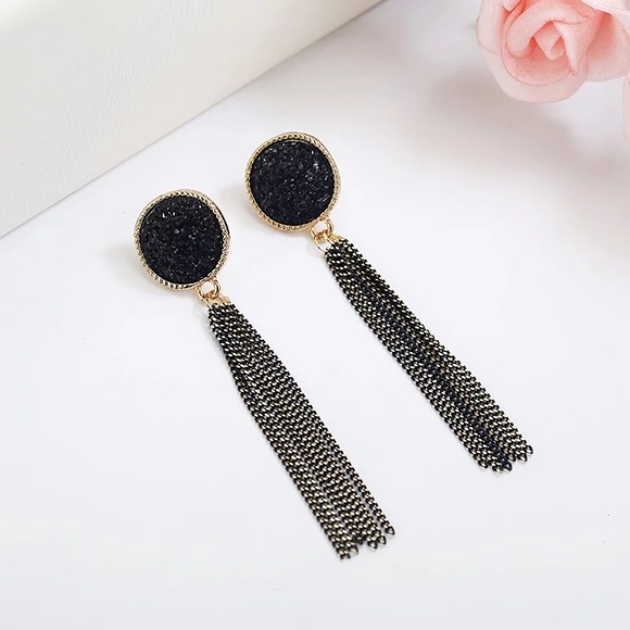 “Anastasia” Quartz Tassel Cute Drop Dangle Earring - Picture 3 of 9